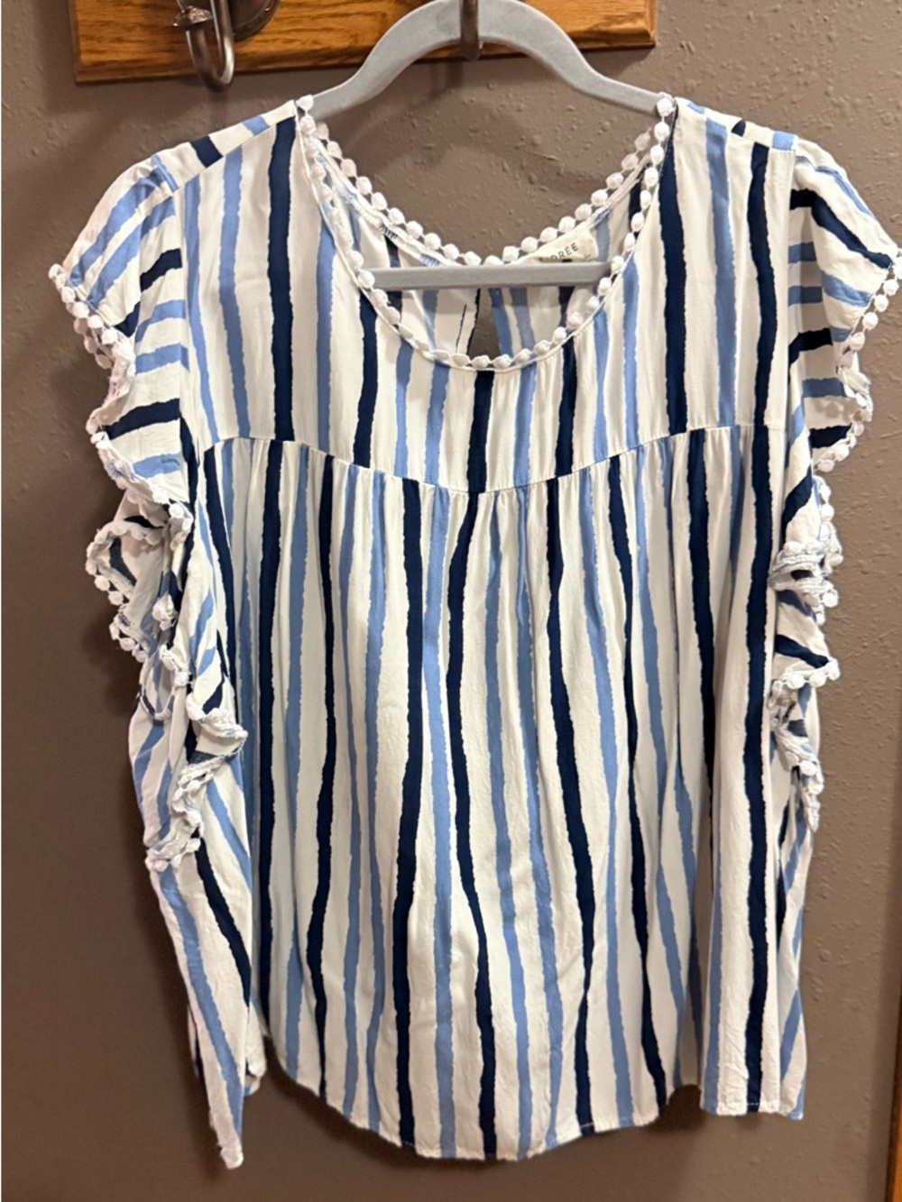 ANDREE BY UNIT Blue & White Striped Ruffle Sleeve Blouse